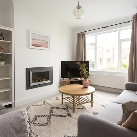 Cosy With Games And Easy Parking York
