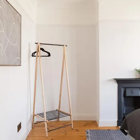 Cosy With Games And Easy Parking